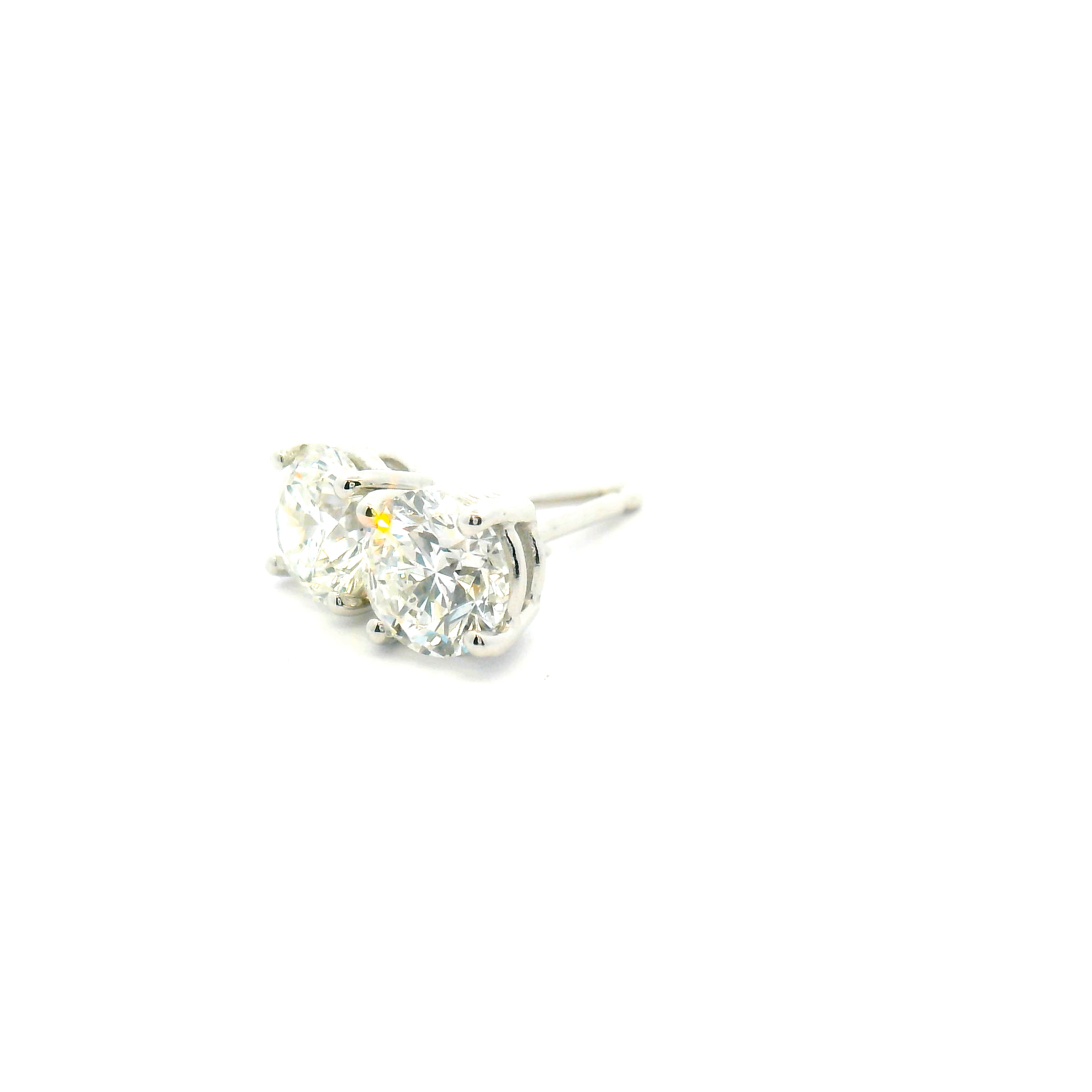 Round Diamond Stud Earrings