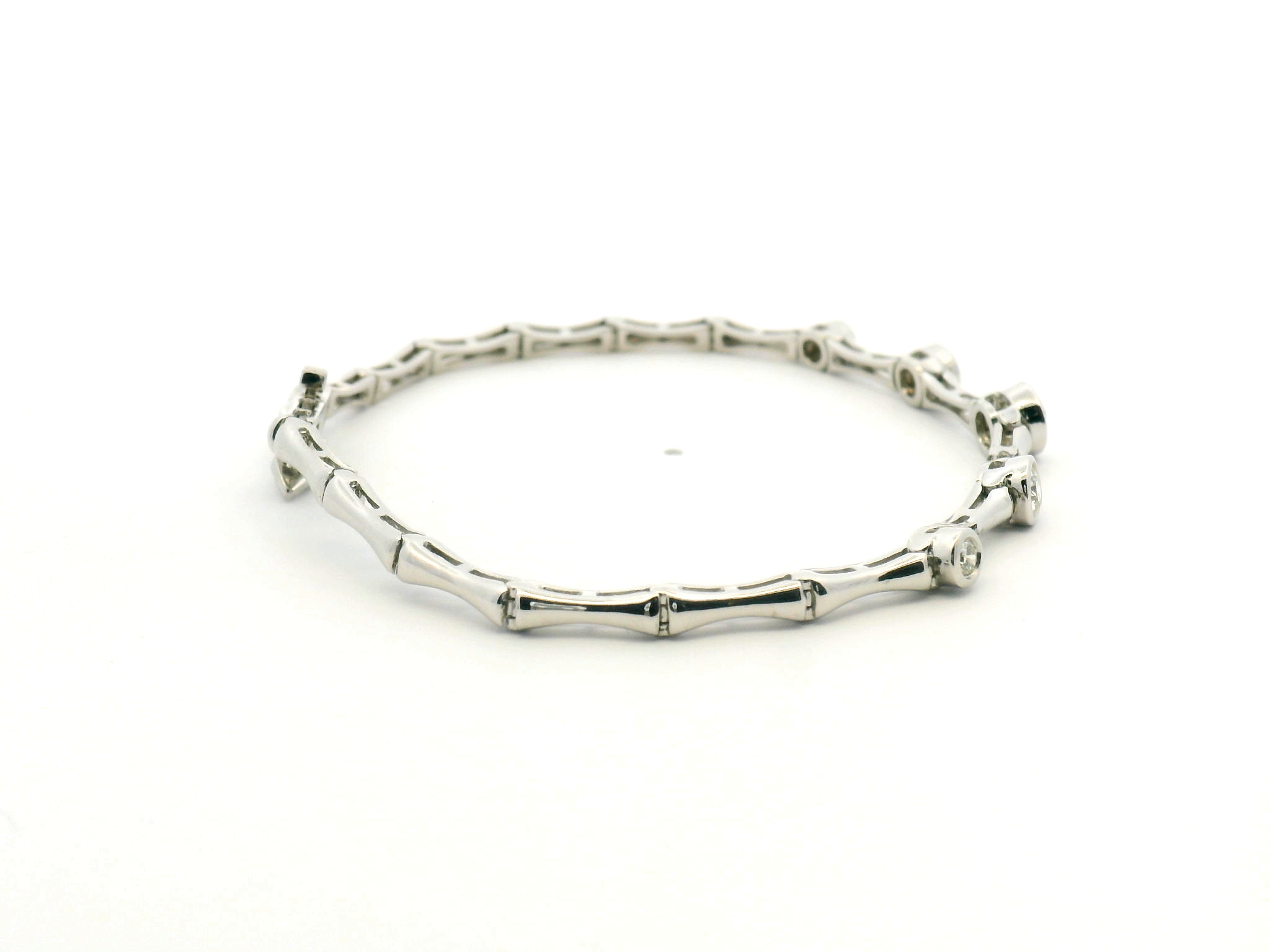 Round Diamond Bezel Tennis Bracelet
