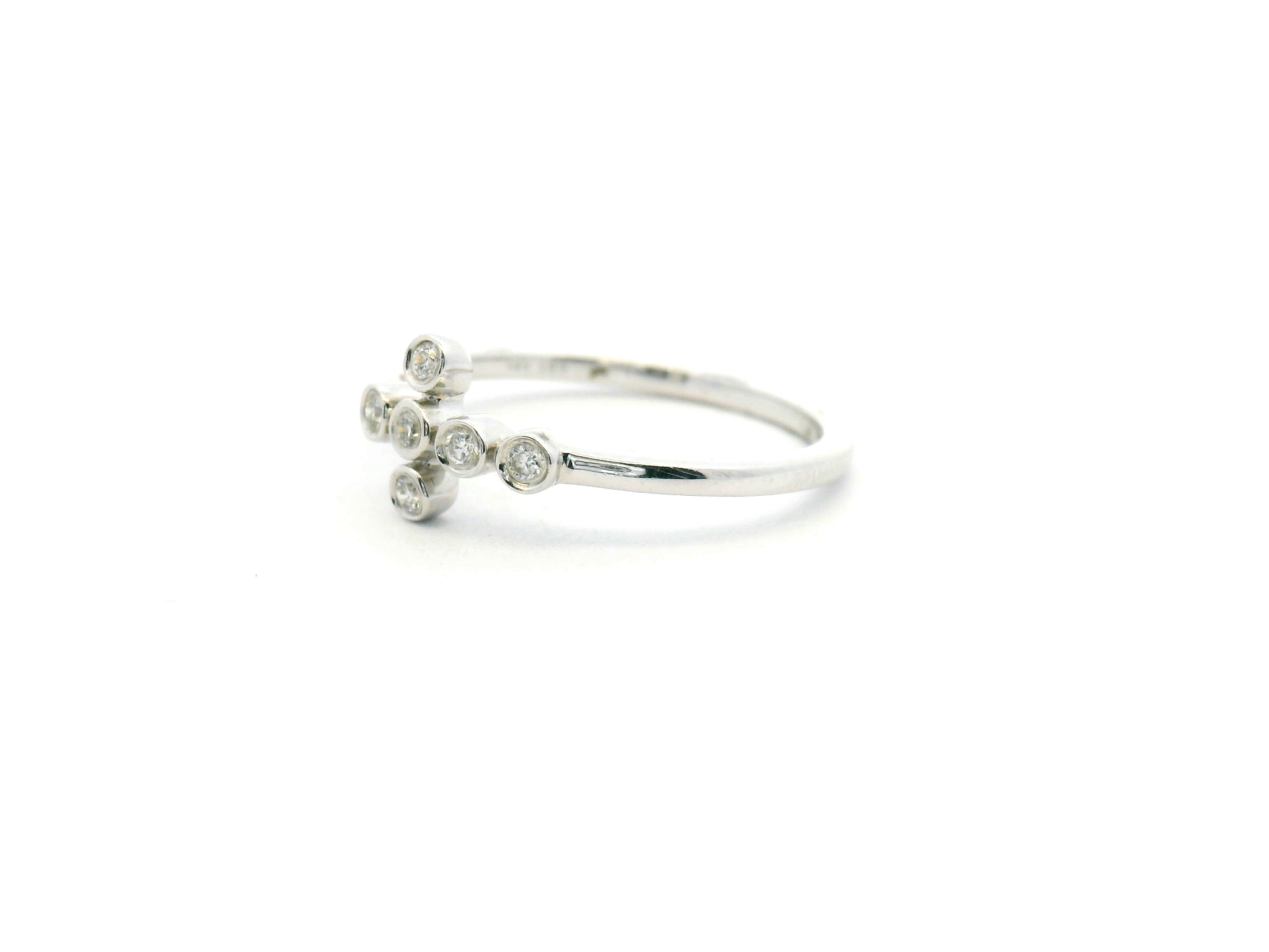 Diamond Cross Ring