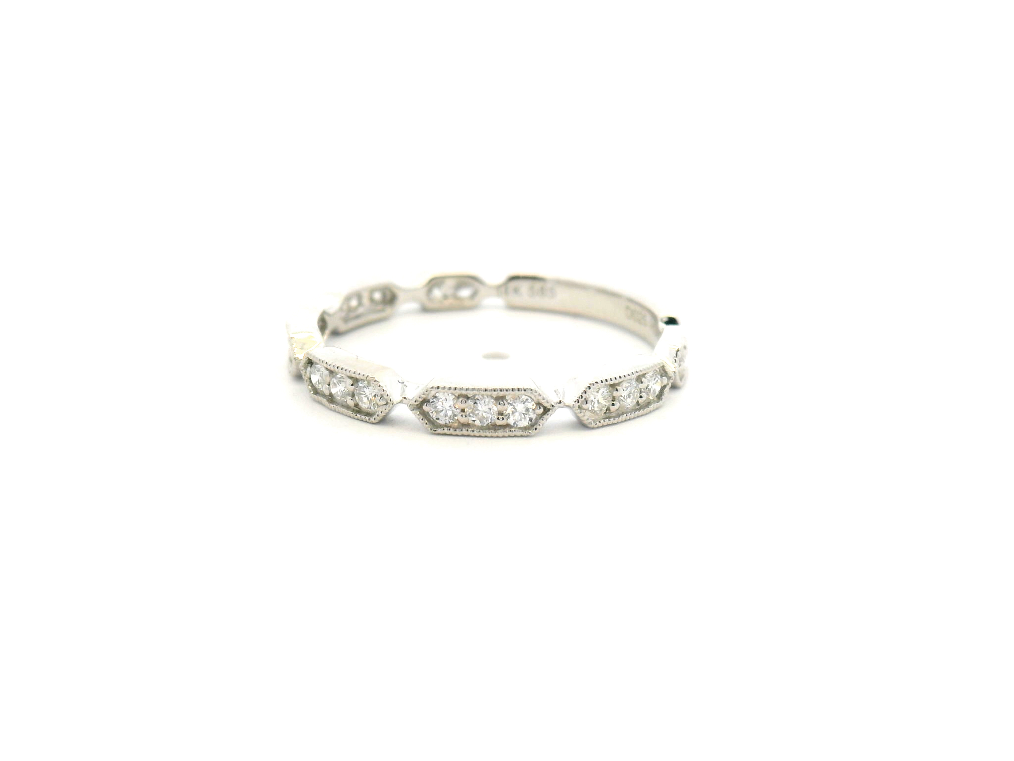 Diamond Vintage-Style Wedding Band