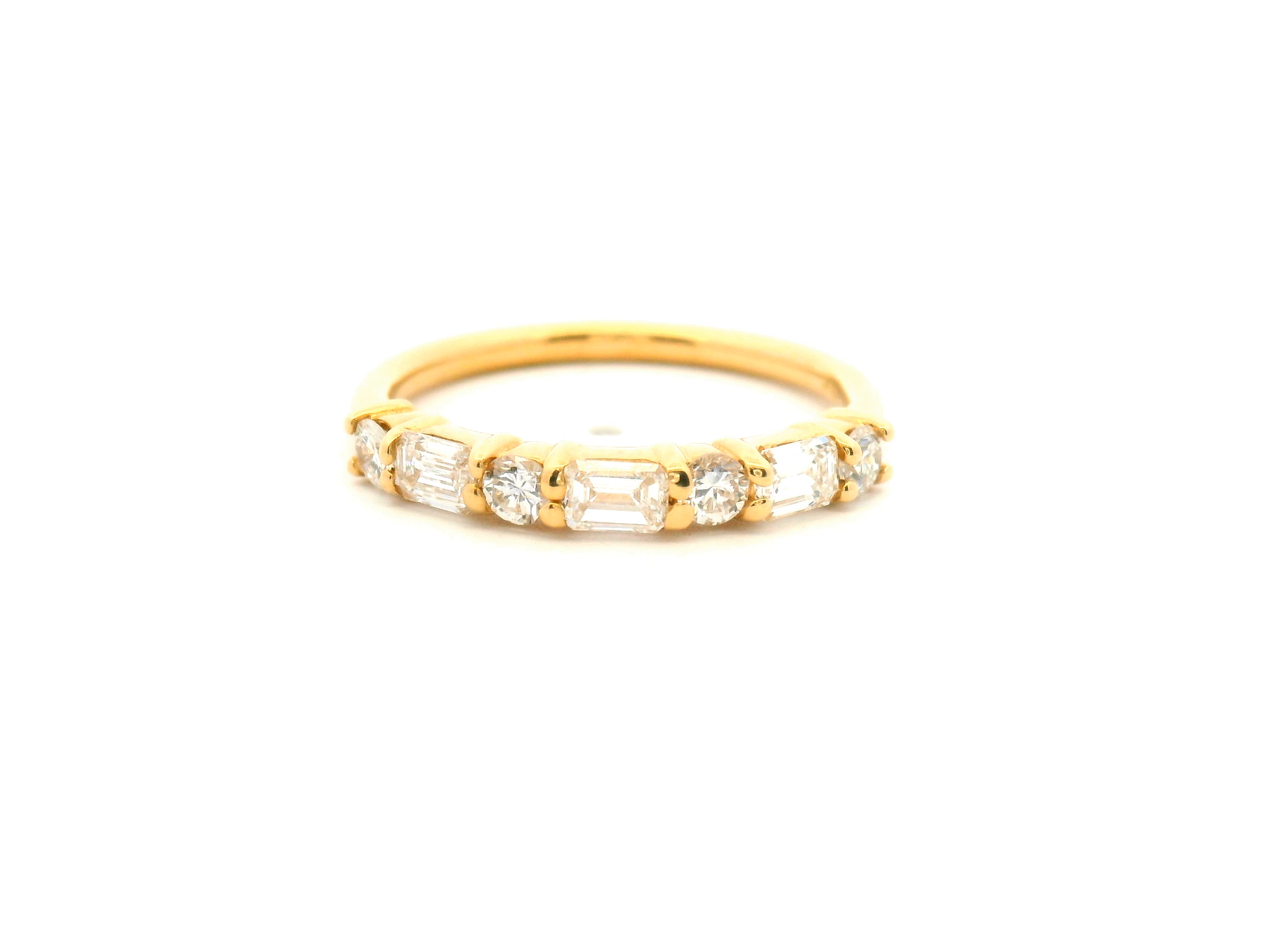 Alternating Round and Baguette Diamond Wedding Band