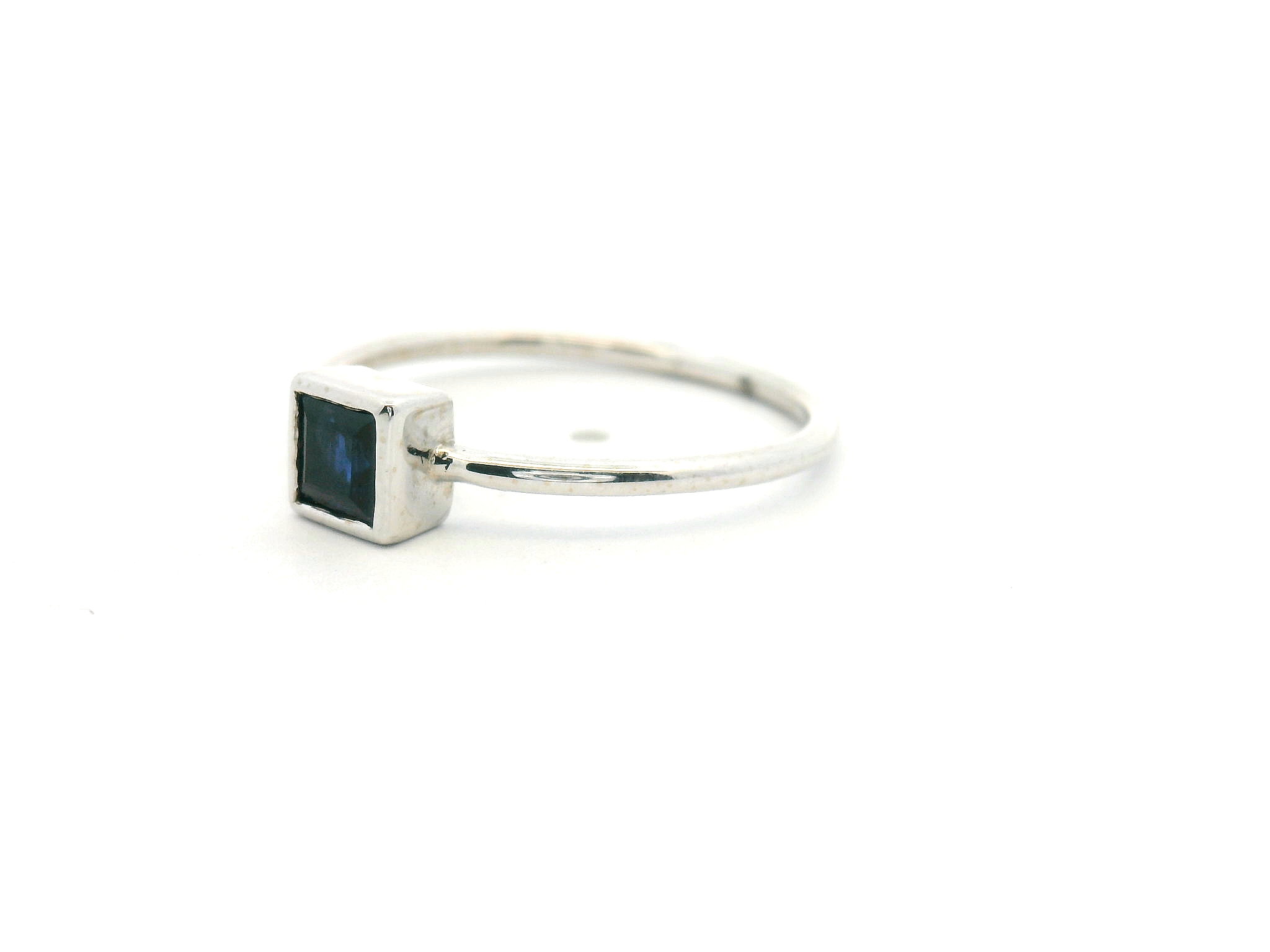 Blue Sapphire Bezel Solitaire Ring