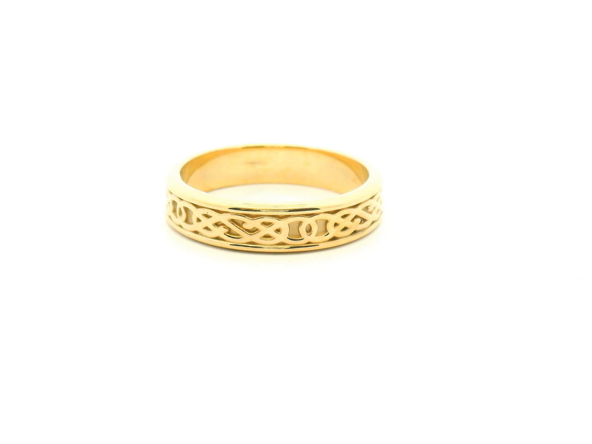 Men's Celtic-Inspired Gold Wedding Band