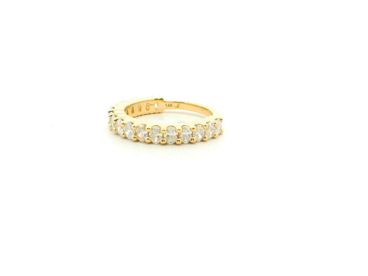 Oval Diamond Shared Prong Anniversary Band