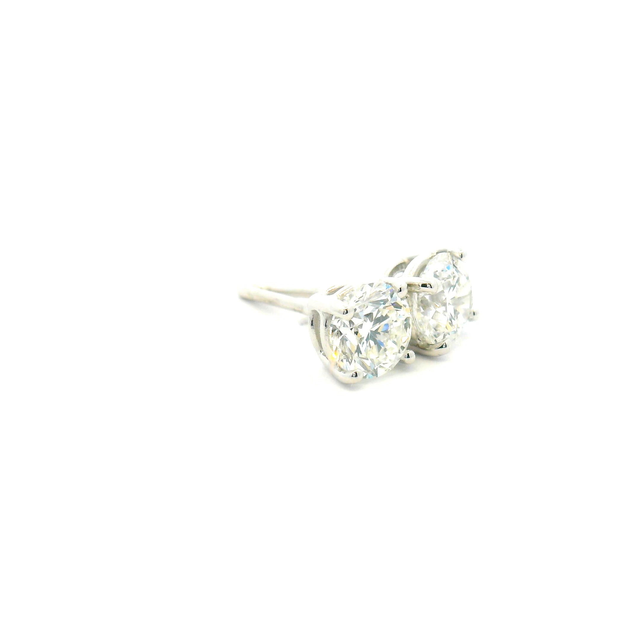 Round Diamond Stud Earrings