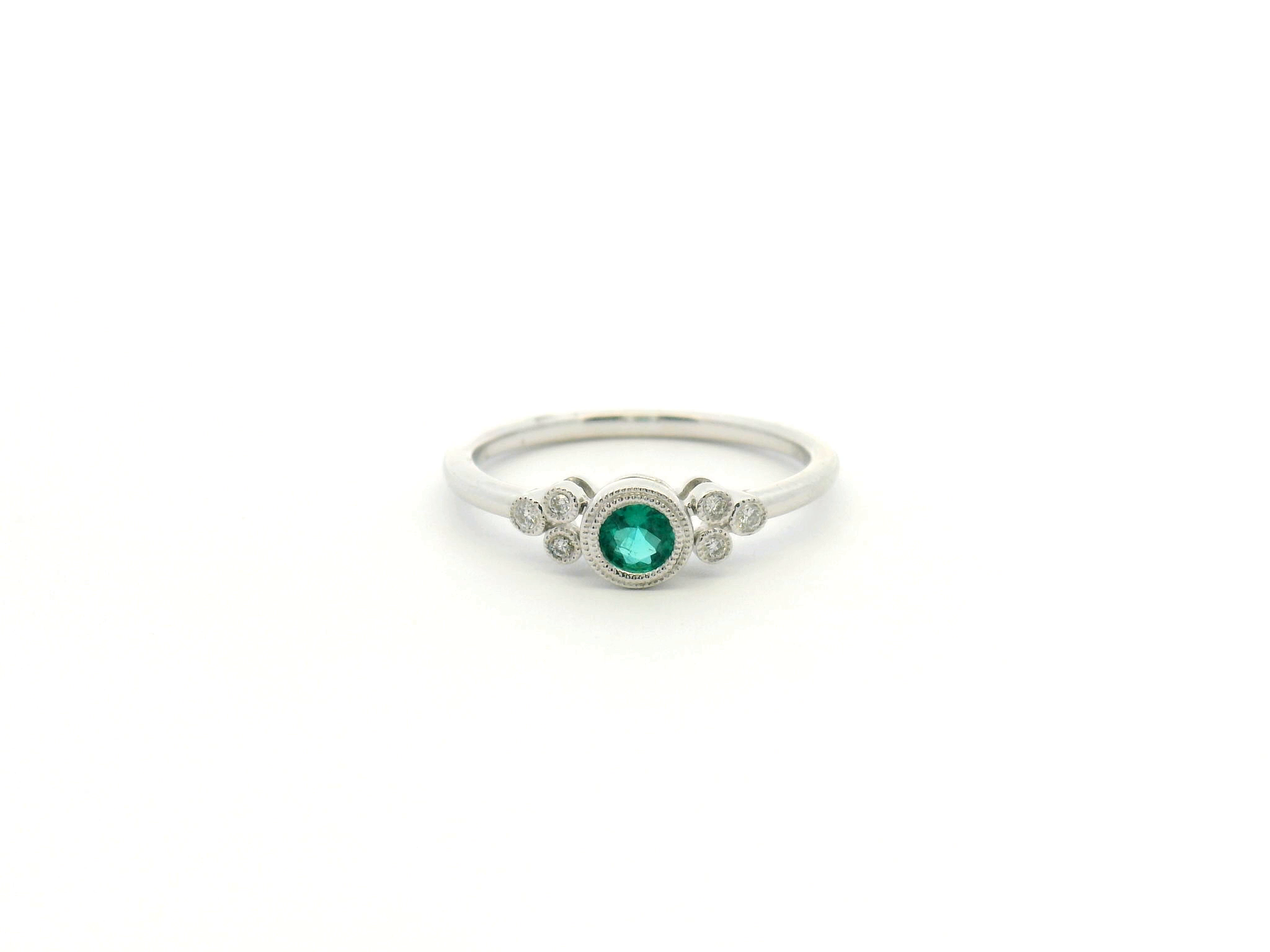 Emerald Cluster Bezel Stackable Ring