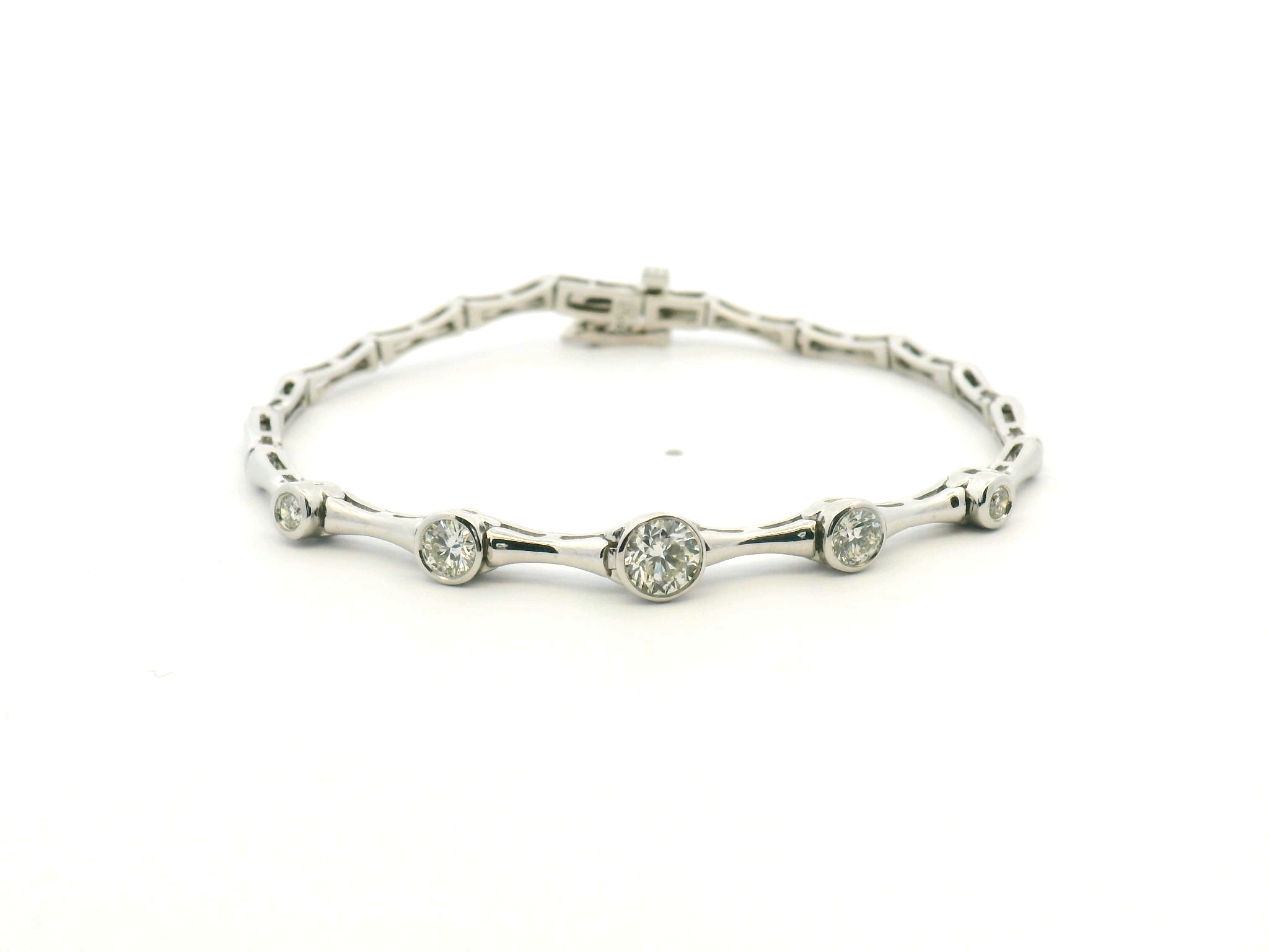 Round Diamond Bezel Tennis Bracelet