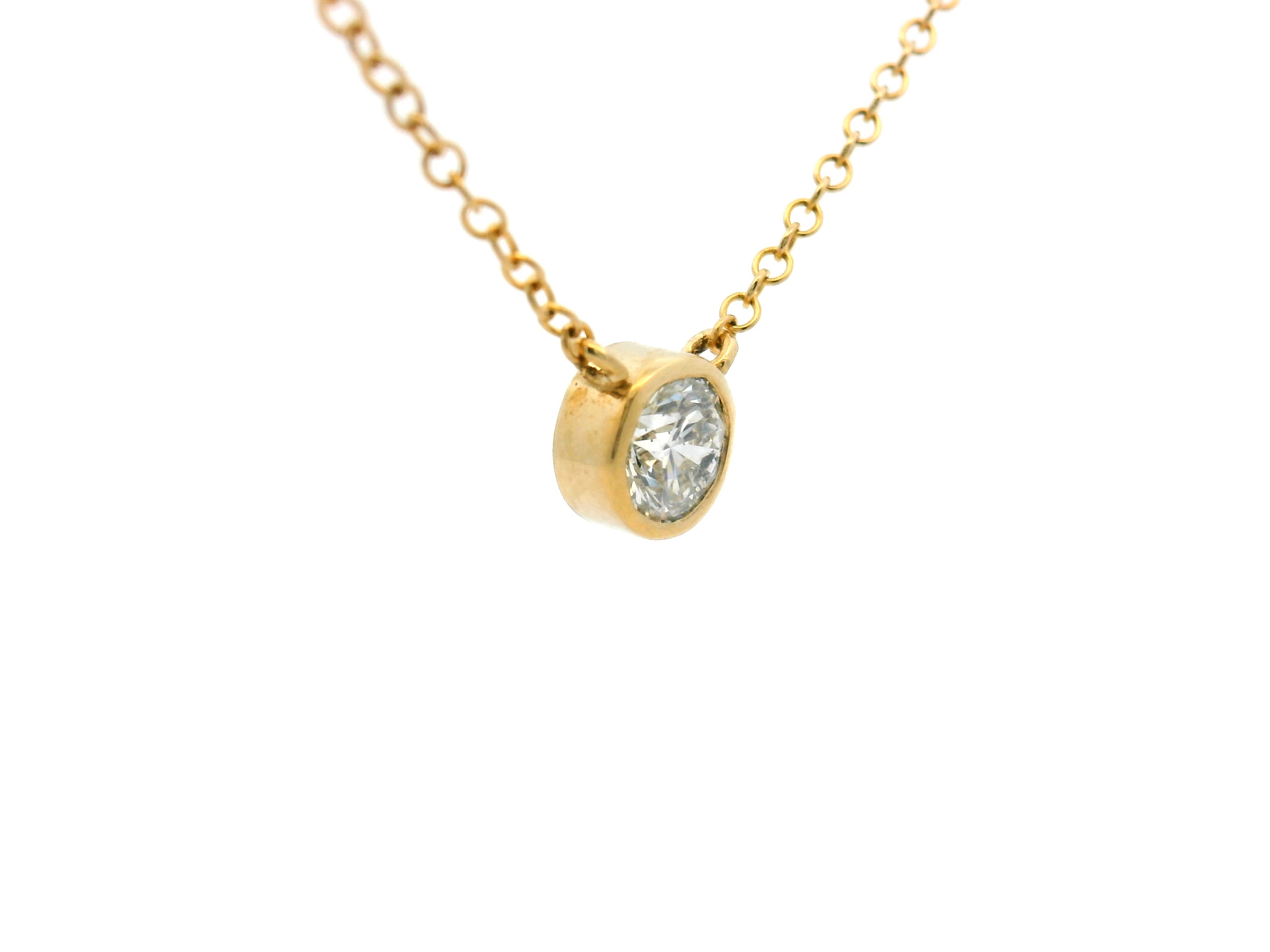Round Bezel Set Diamond Pendant Necklace