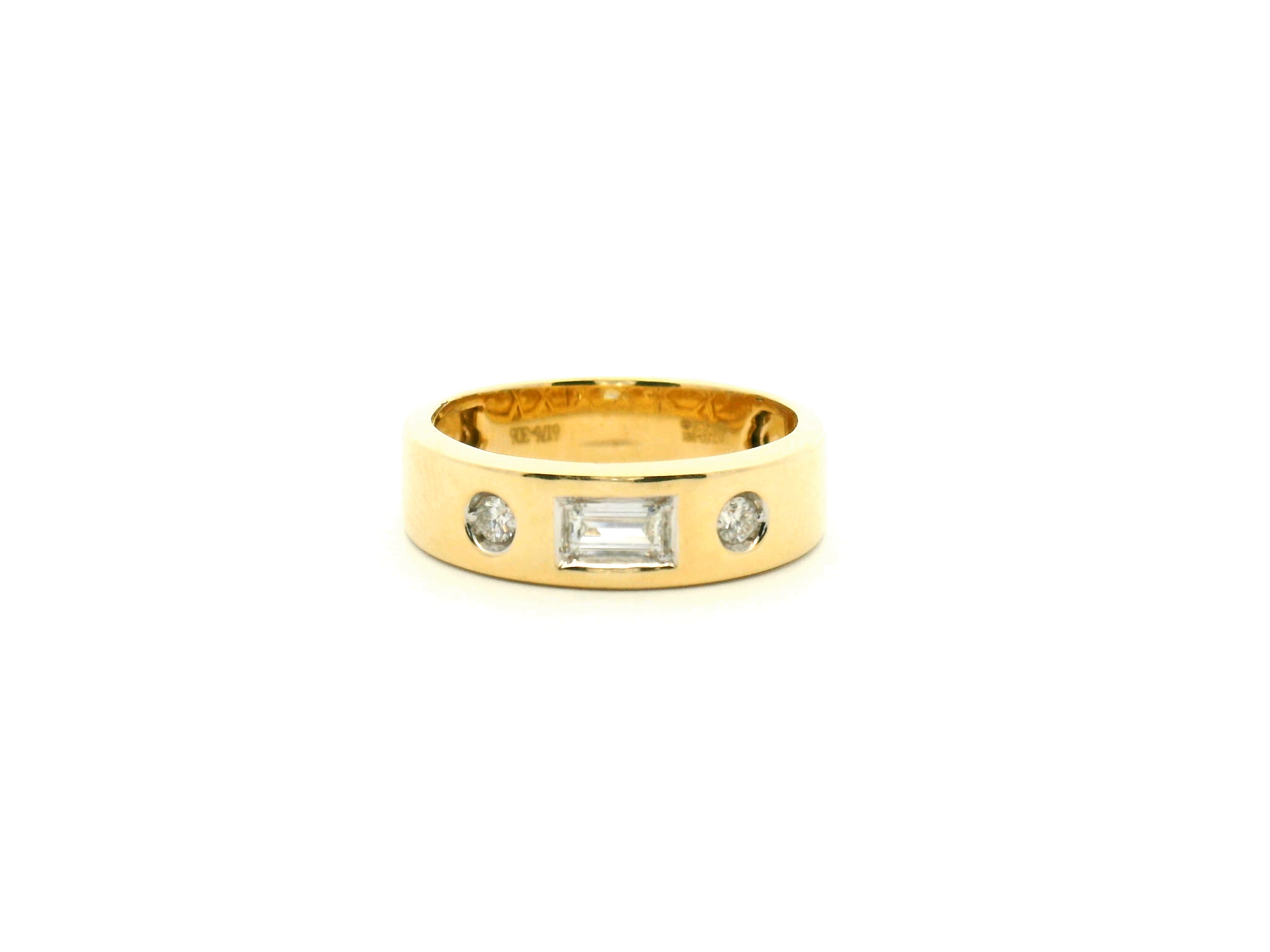 Round & Baguette Diamond Flush Set Fashion Ring