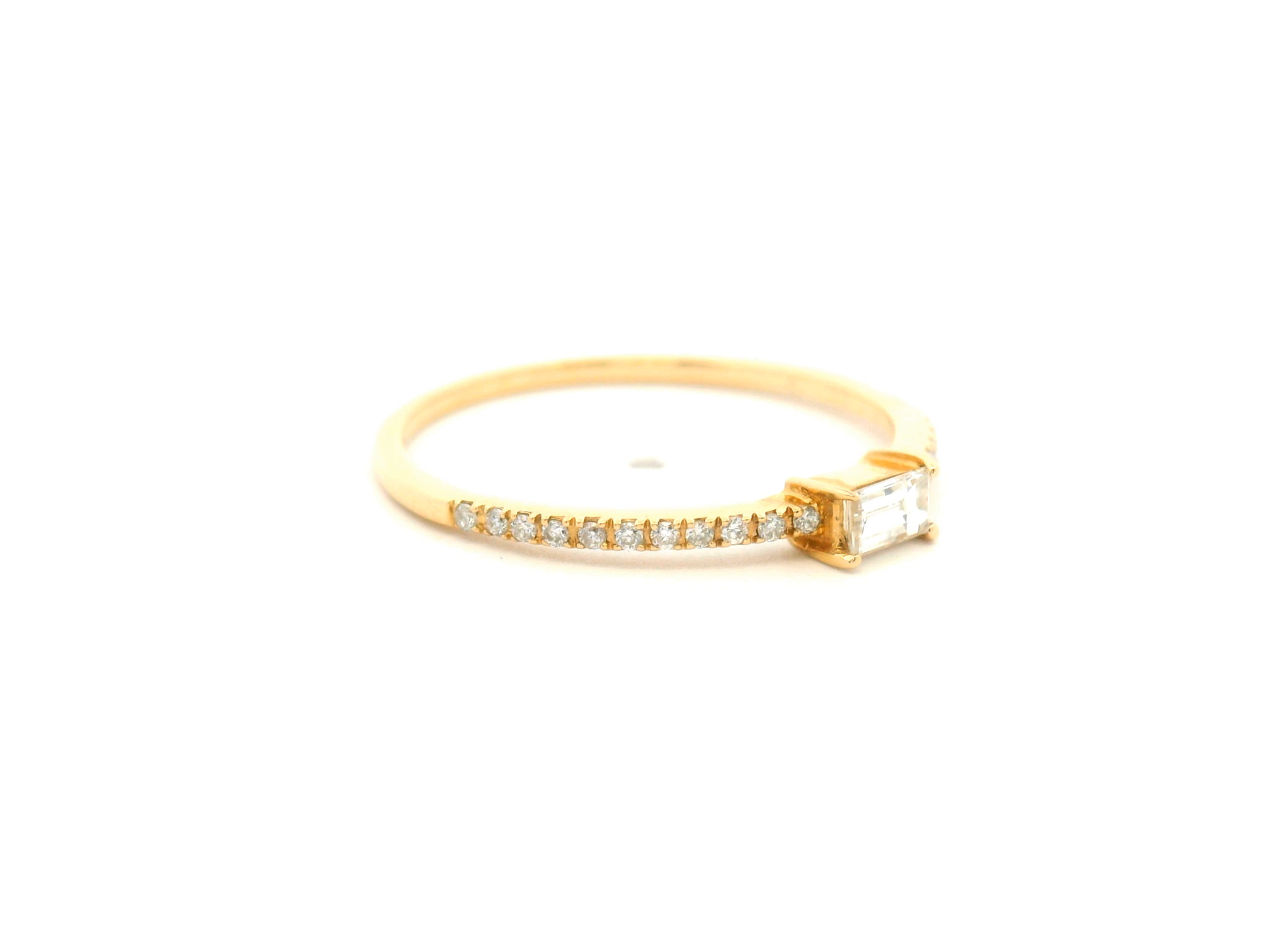 Baguette Center Diamond Band