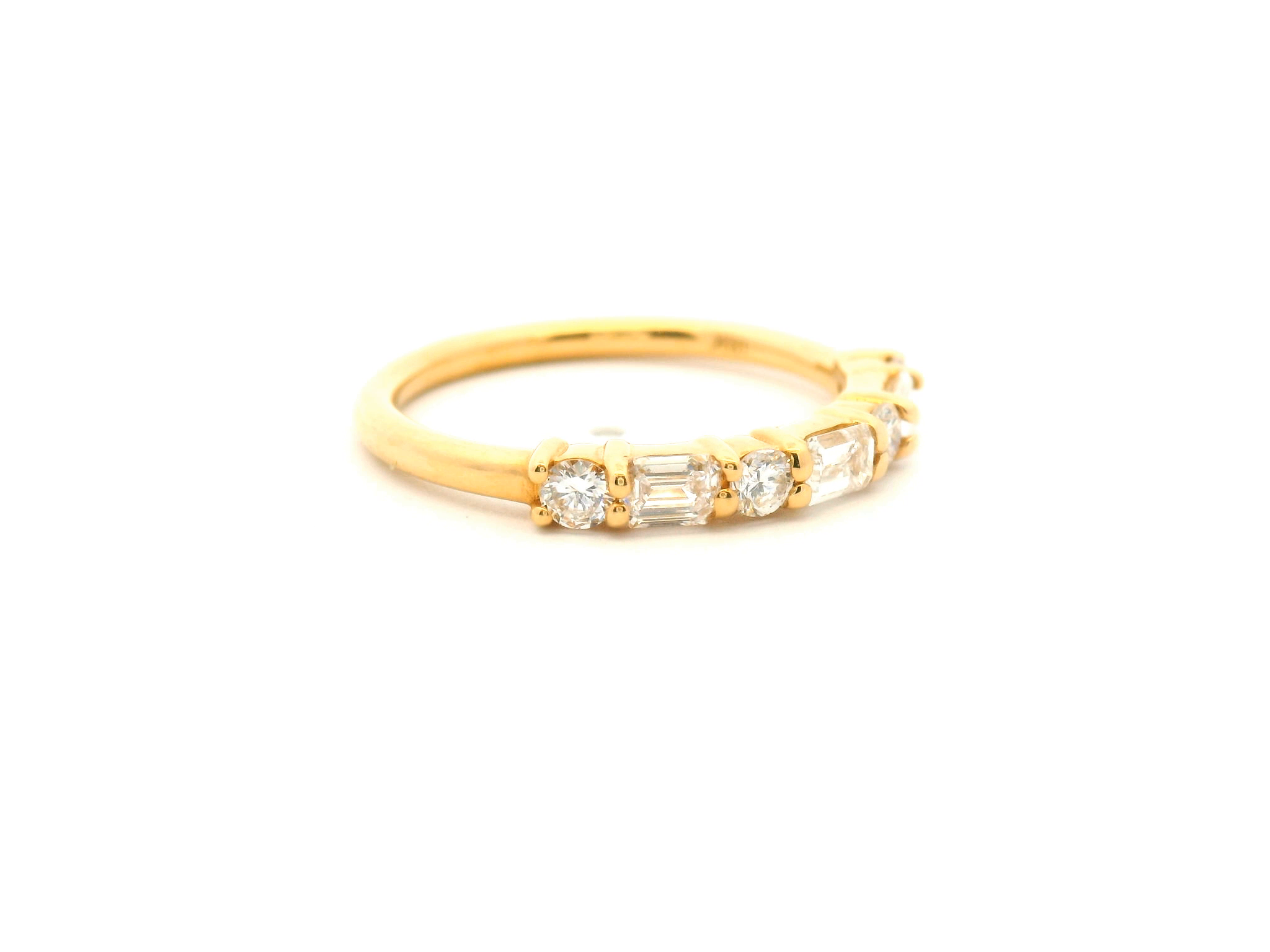 Alternating Round and Baguette Diamond Wedding Band