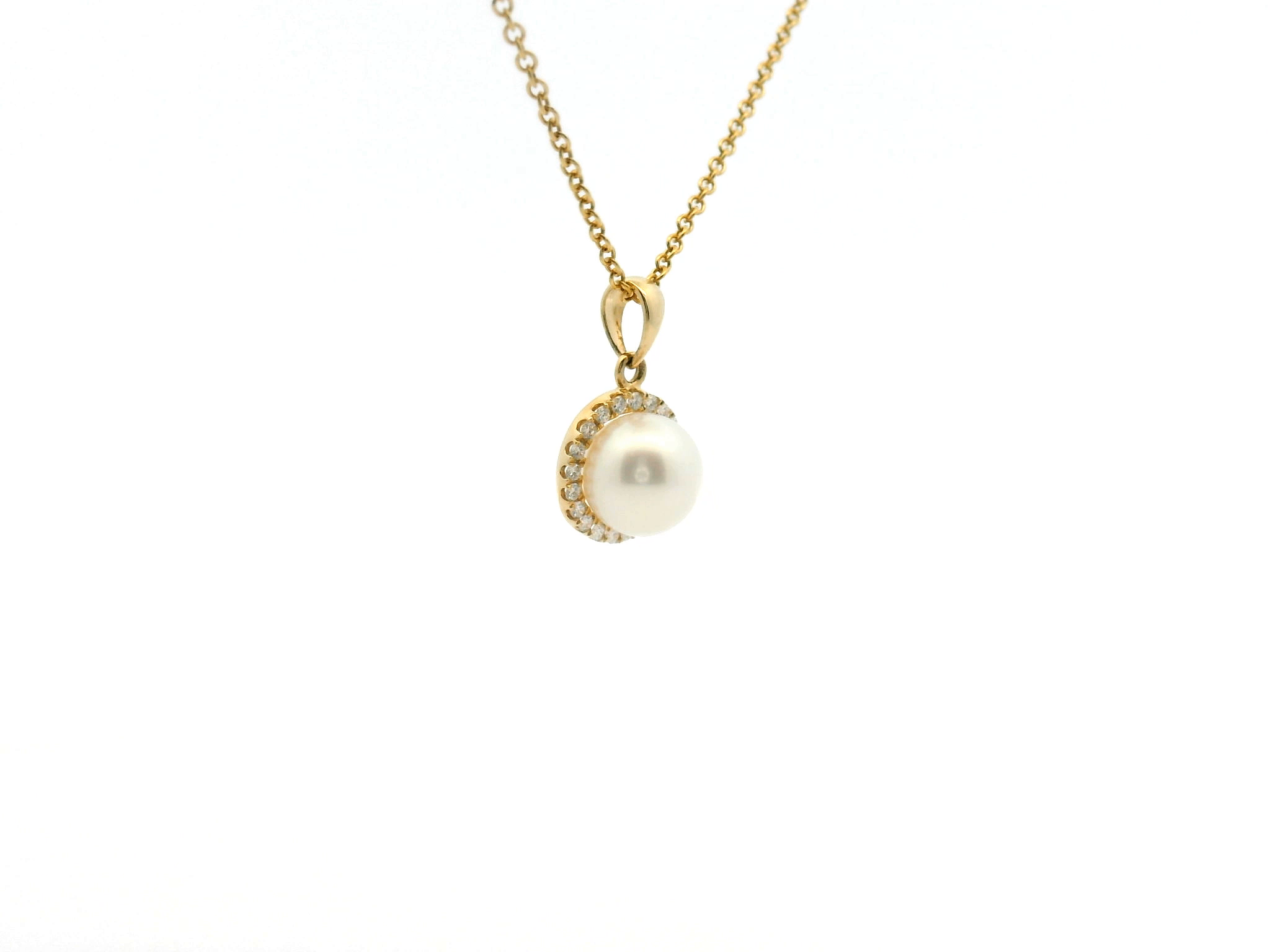 Pearl Diamond Halo Pendant