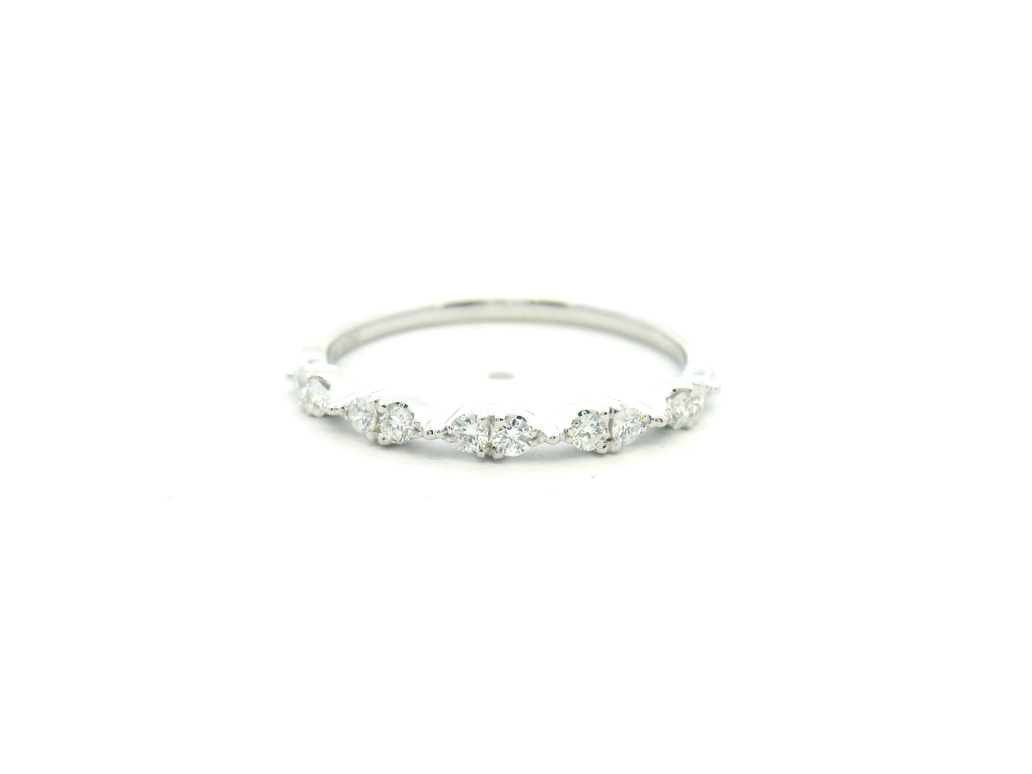Marquise Motif Diamond Wedding Band with Round Brilliant Diamonds