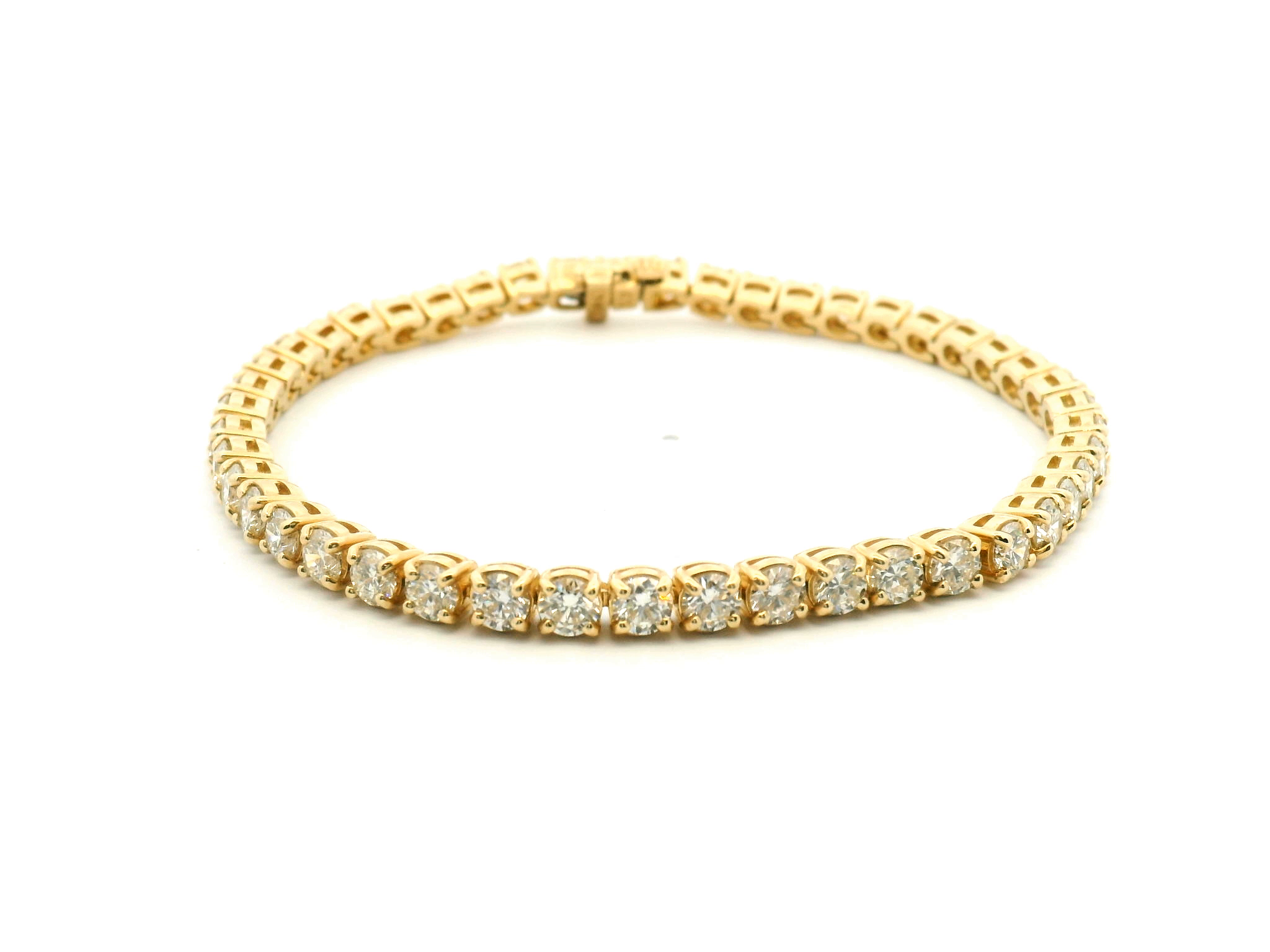Round Diamond Straight-Line Tennis Bracelet