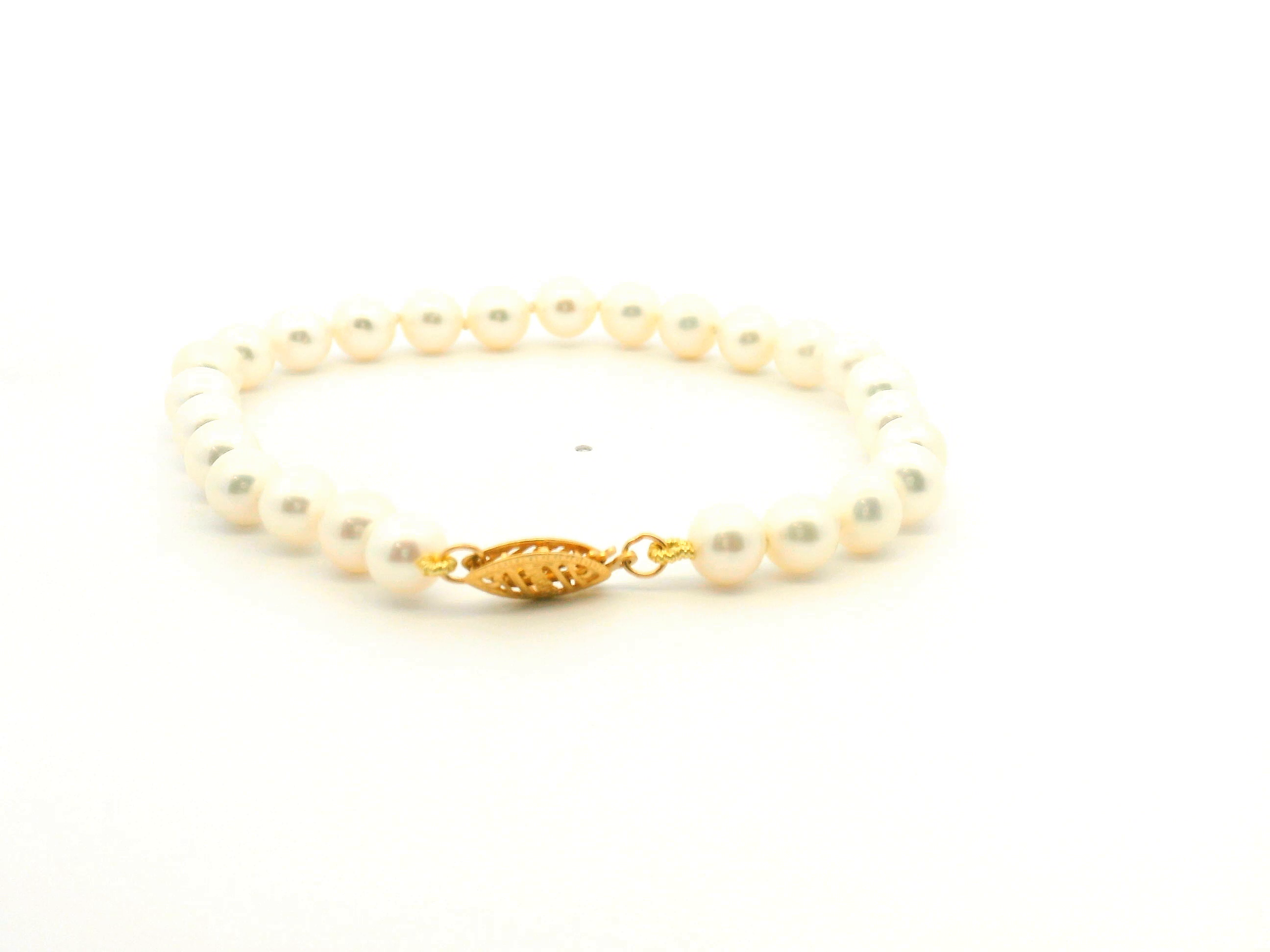 Pearl Bracelet