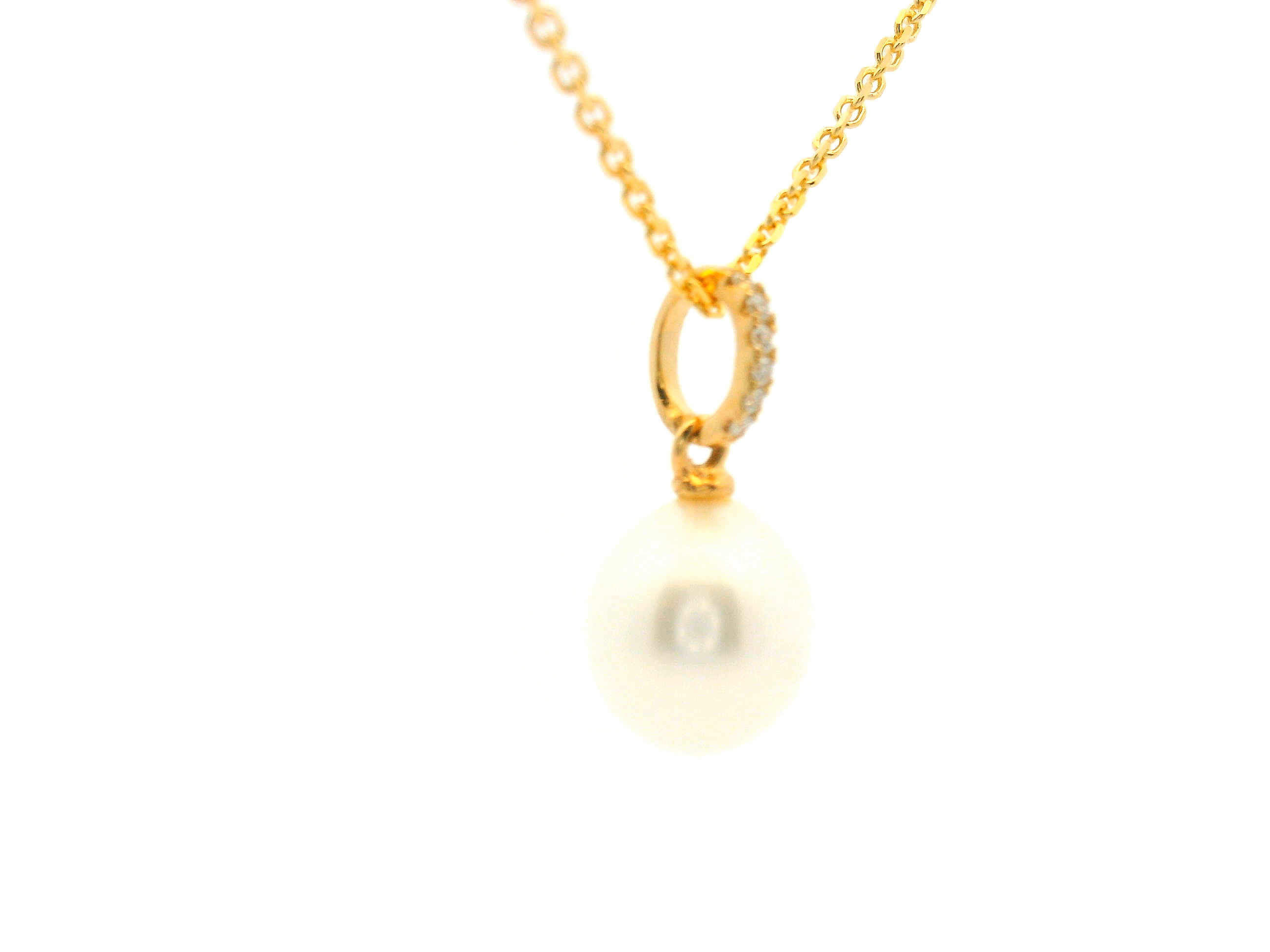 Diamond and Pearl Pendant Necklace