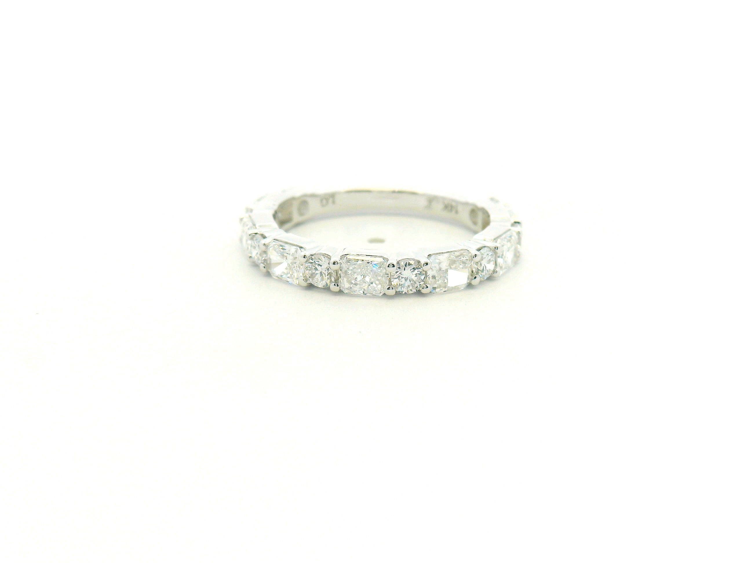 Alternating Radiant and Round Diamond Wedding Band