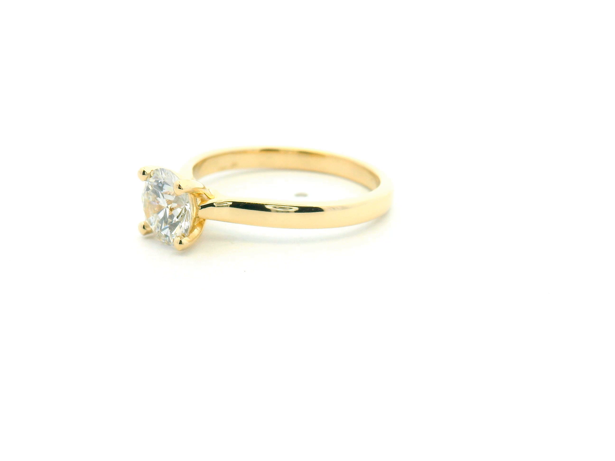 Round Brilliant Cathedral Solitaire Engagement Ring