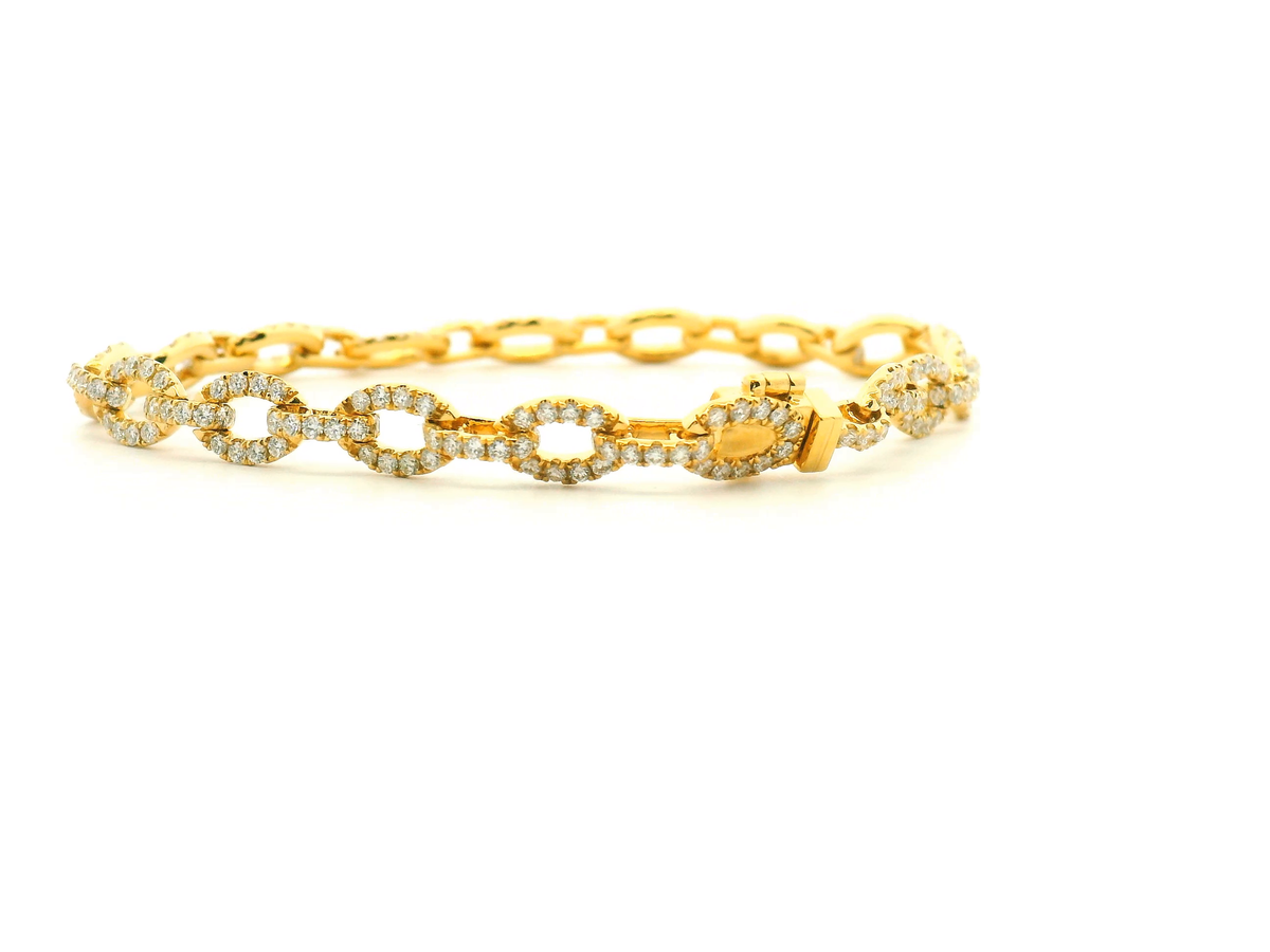 Diamond Pavé Oval Link Chain Bracelet